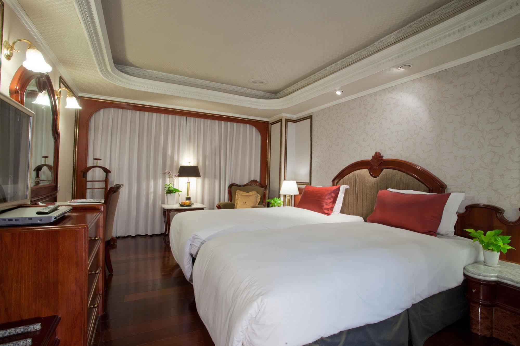 Happiness Hotel Taipeh Exterior foto
